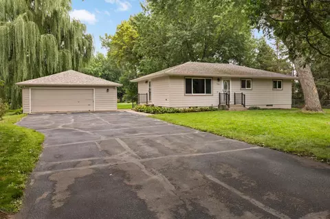 120 Ranchview Ln N, Plymouth, MN 55447