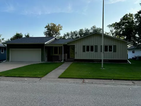 1526 Heights Blvd, Winona, MN 55987