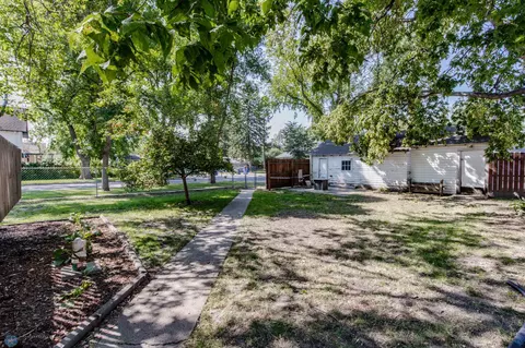 Exterior - 1002 1st St N, Fargo, ND 58102 photo 13 of 20