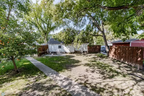 Exterior - 1002 1st St N, Fargo, ND 58102 photo 12 of 20