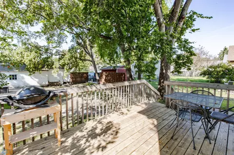 Exterior - 1002 1st St N, Fargo, ND 58102 photo 9 of 20
