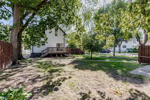 Exterior - 1002 1st St N, Fargo, ND 58102 photo 14 of 20