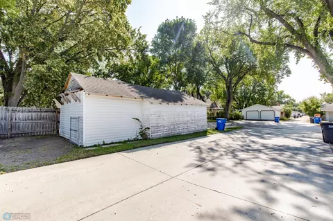Exterior - 1002 1st St N, Fargo, ND 58102 photo 19 of 20