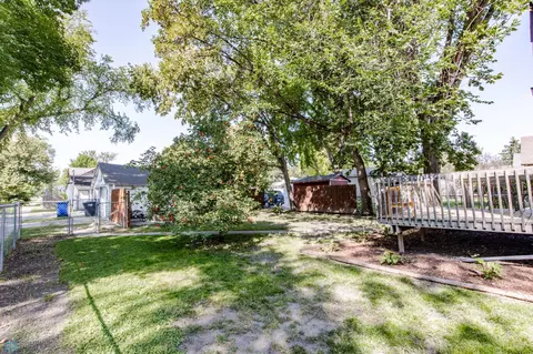 Exterior - 1002 1st St N, Fargo, ND 58102 photo 16 of 20