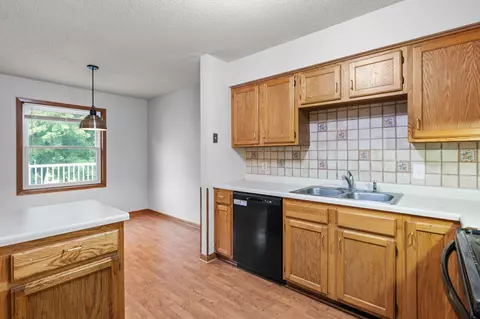 4100 S Meadowlark Rd, Eagan, MN 55122 photo 11