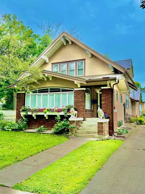 516 Hassan St SE, Hutchinson, MN 55350