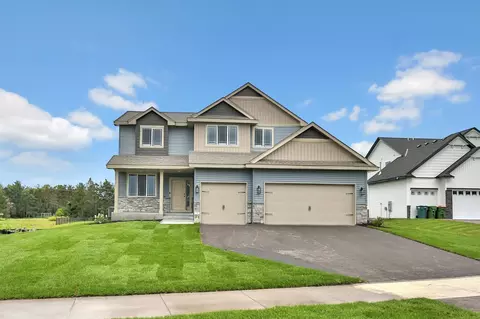 6676 Heritage Ave, Hugo, MN 55038