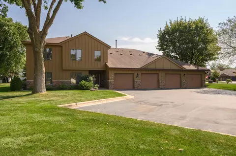 1800 Lakeview Ct SW #202, Rochester, MN 55902