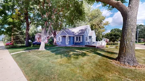 1102 Bridge Ave, Albert Lea, MN 56007