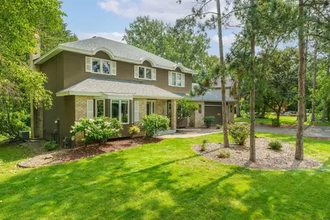 7906 Pinehurst Rd, Woodbury, MN 55125