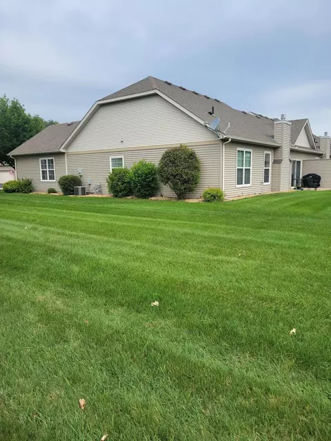 5016 384th Trl, North Branch, MN 55056