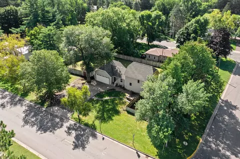 203 Main St E, Isanti, MN 55040