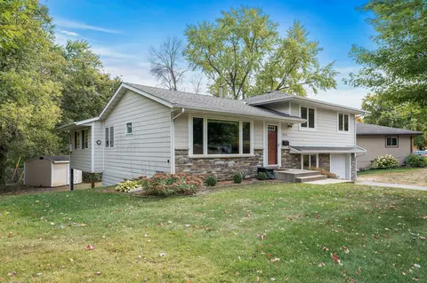 9125 Vincent Ave S, Bloomington, MN 55431