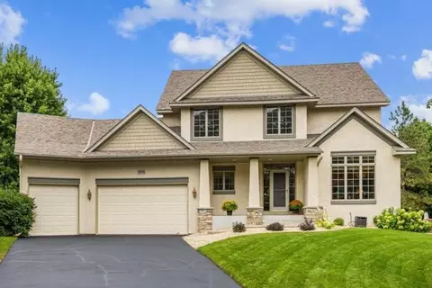 5936 Pond View Dr, Shoreview, MN 55126