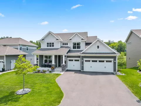 4819 Red Oak Ln, Minnetrista, MN 55364