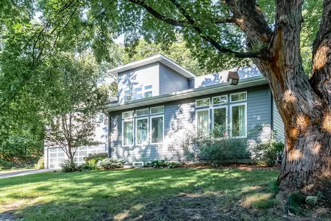 304 Sunnyvale Ln, Minnetonka, MN 55305