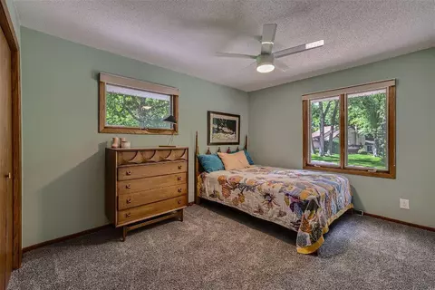 8021 Oakmere Rd, Bloomington, MN 55438 photo 16