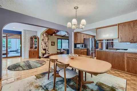 8021 Oakmere Rd, Bloomington, MN 55438 photo 9