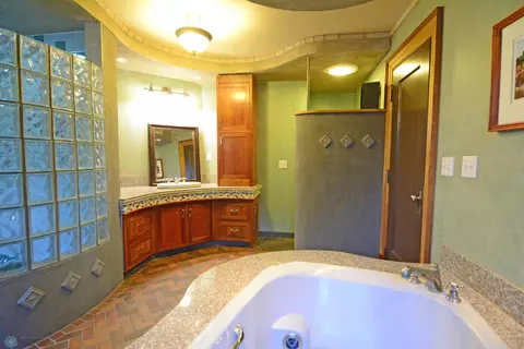 505 8th St S, Fargo, ND 58103 photo 25