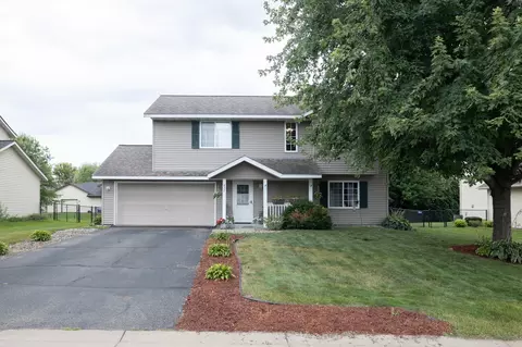 827 Riverwood St, Prescott, WI 54021