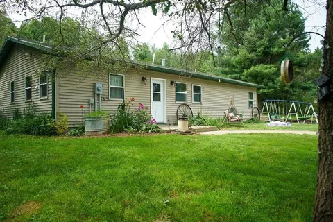 728 29 12 St, Chetek, WI 54728