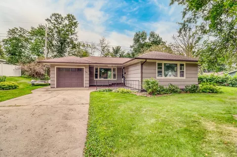 1111 Phinney Ave, Detroit Lakes, MN 56501