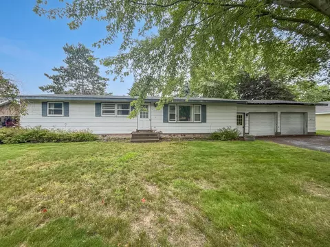 809 Superior Ave, Centuria, WI 54824 photo 3