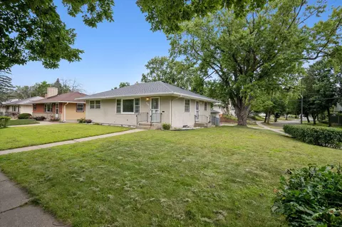 2079 Burns Ave, Saint Paul, MN 55119