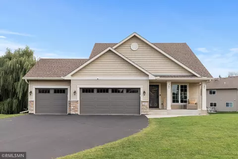 2575 Border Pine Ct, White Bear Township, MN 55110