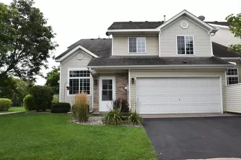 8908 Spring Ln, Woodbury, MN 55125