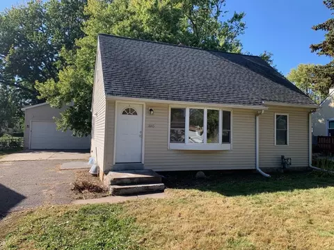 1845 Barclay St, Maplewood, MN 55109