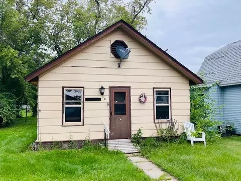 8 Birch St NE, Remer, MN 56672
