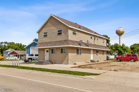 214 Parke Ave S, Glyndon, MN 56547