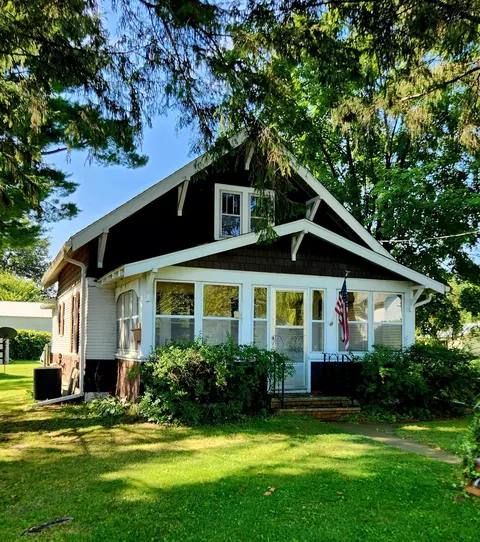 w5335 Us 63, Spring Valley, WI 54767