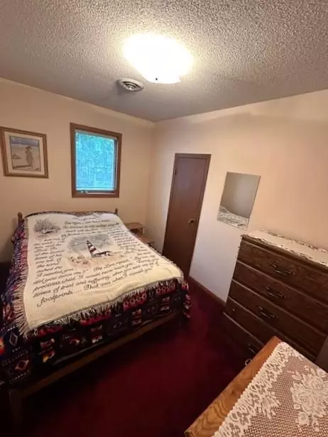 Bedroom - 117 S 8th St, Montevideo, MN 56265 photo 3 of 3