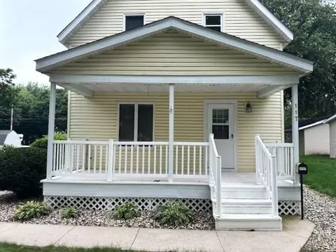 Exterior - 117 S 8th St, Montevideo, MN 56265 photo 2 of 2