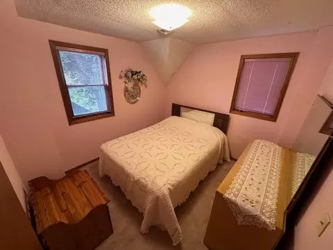 Bedroom - 117 S 8th St, Montevideo, MN 56265 photo 1 of 3