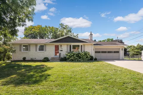 2516 35th Ave NE, Saint Anthony, MN 55418