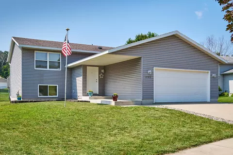 2763 Rose Dr SE, Rochester, MN 55904