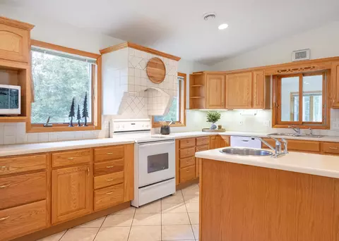 6070 Maple Grove Rd, Duluth, MN 55810 photo 10