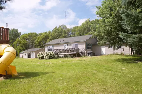 20122 Red Oak Dr, Fergus Falls, MN 56537