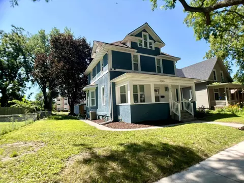 1403 14th Ave N, Minneapolis, MN 55411