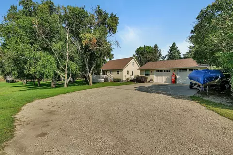 105 33rd St NW, Willmar, MN 56201 photo 3