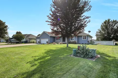 7202 Rolling View Dr, Saint Cloud, MN 56303 photo 3