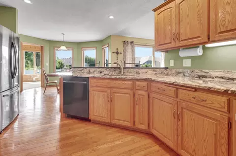 7202 Rolling View Dr, Saint Cloud, MN 56303 photo 8