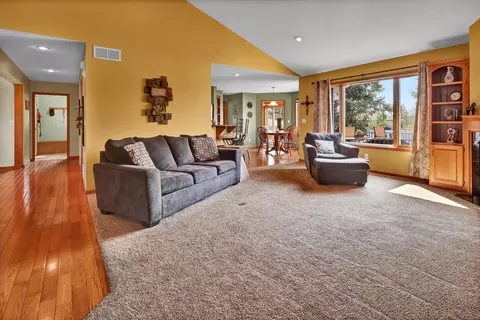 7202 Rolling View Dr, Saint Cloud, MN 56303 photo 12