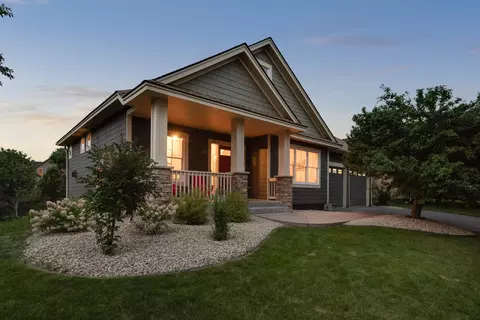 11482 Waterview Way, Woodbury, MN 55129