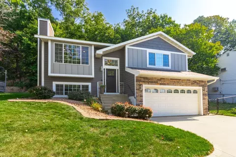 1040 14th Ave SW, Rochester, MN 55902