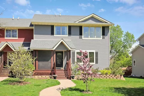 2550 Douglas Dr N, Golden Valley, MN 55422