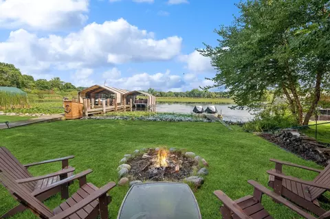 Exterior - 60 Crabapple Ln, Excelsior, MN 55331 photo 3 of 8